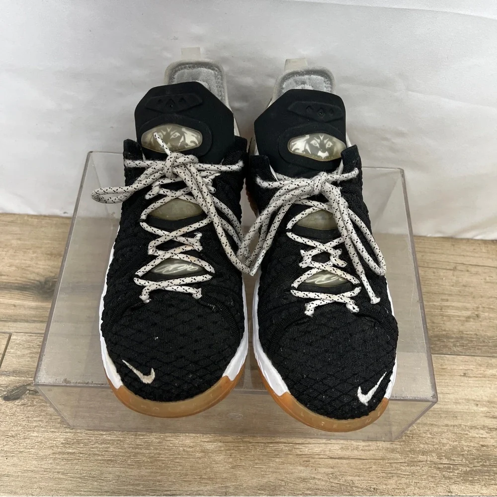 Nike Lebron 18 Boys Basketball Shoes Sneakers‎ Size 5.5Y CW2760-007 Black
